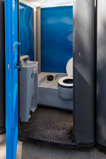 Best Porta potty rental near me  in Naples, TX